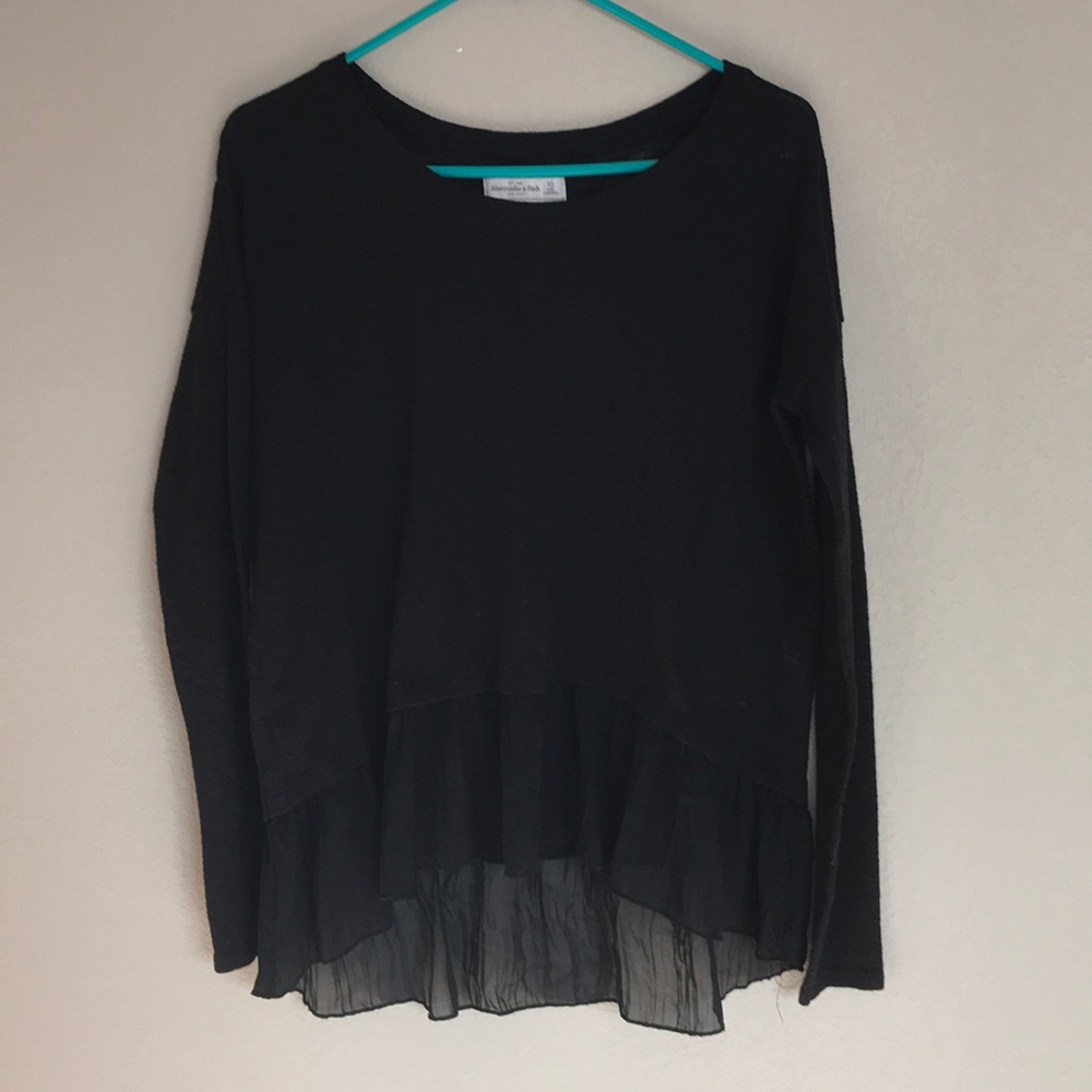 Black Top/Sweater